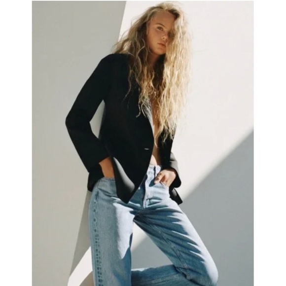 Zara Thick Fitted Black Blazer - Picture 2 of 5